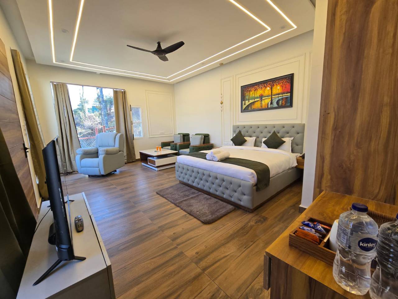 luxury resort in auli