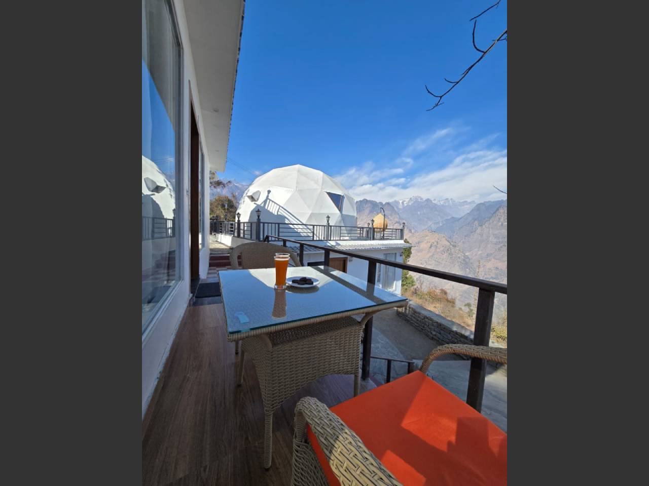 premium resort in auli